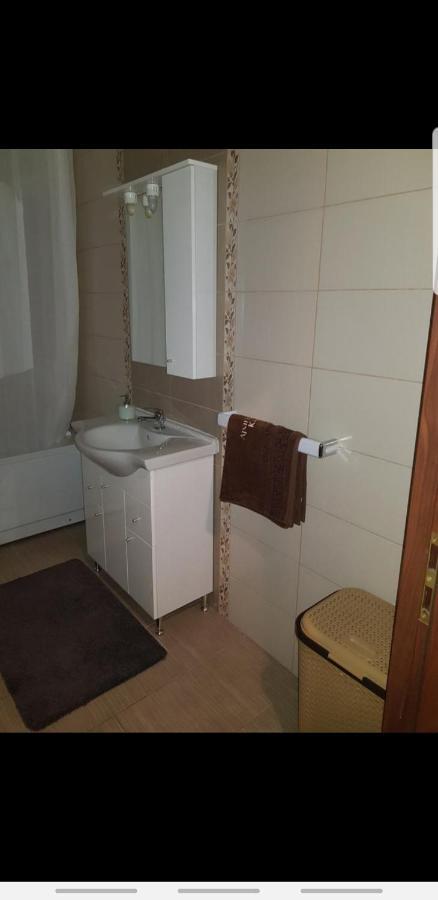 Apartament Karla Nagyvárad Kültér fotó