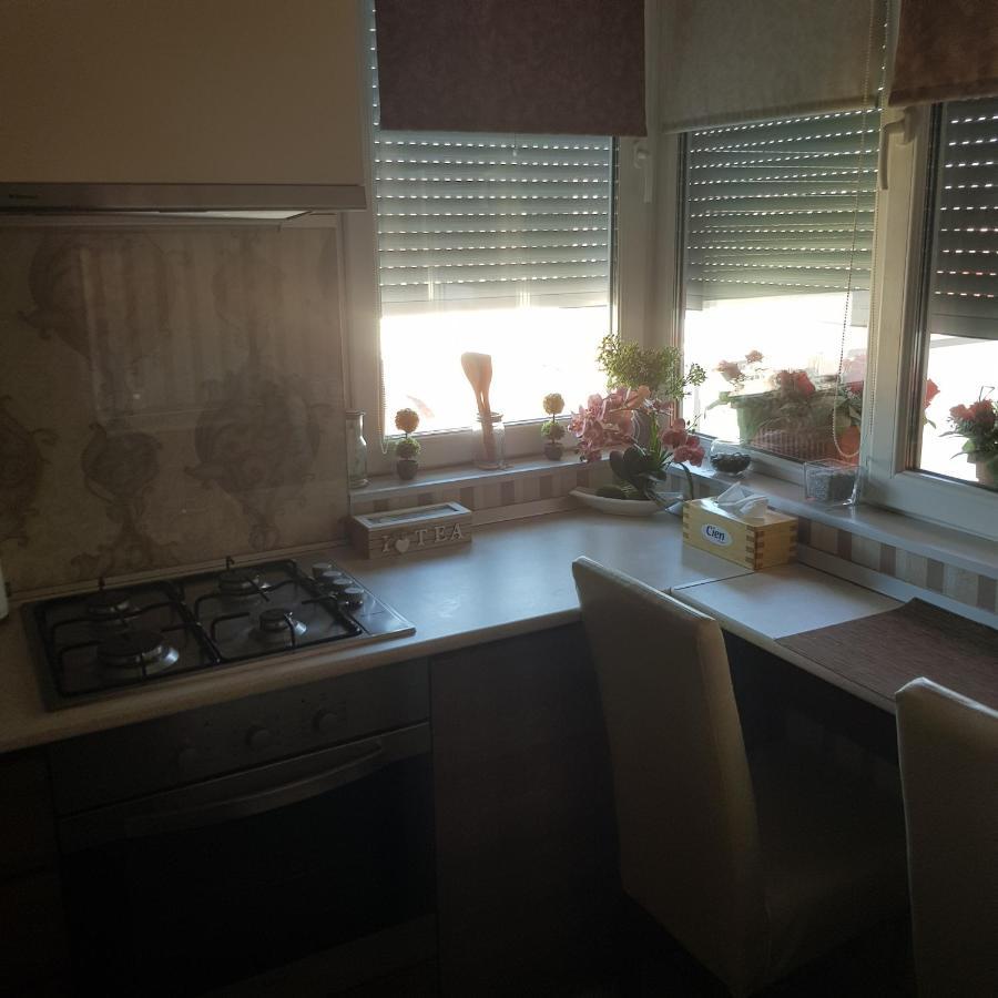 Apartament Karla Nagyvárad Kültér fotó